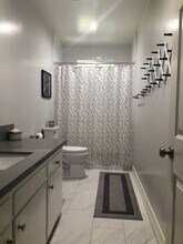 6601 Farralone Ave in Woodland Hills, CA - Building Photo - Building Photo