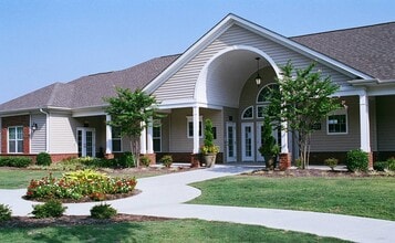 Berkshire Park in Knightdale, NC - Foto de edificio - Building Photo