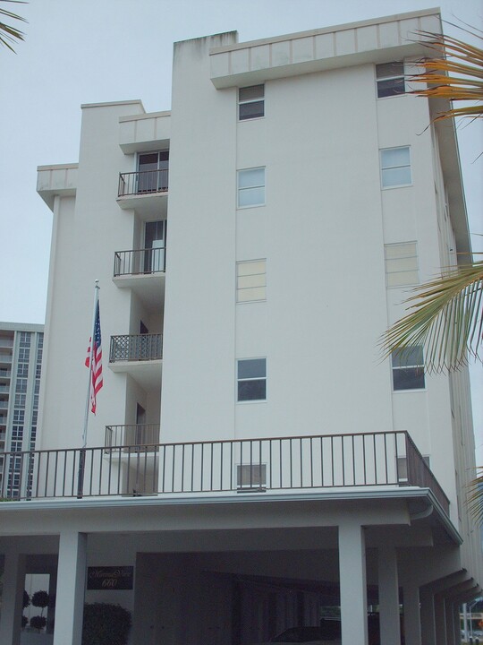 Marina View in Sarasota, FL - Foto de edificio