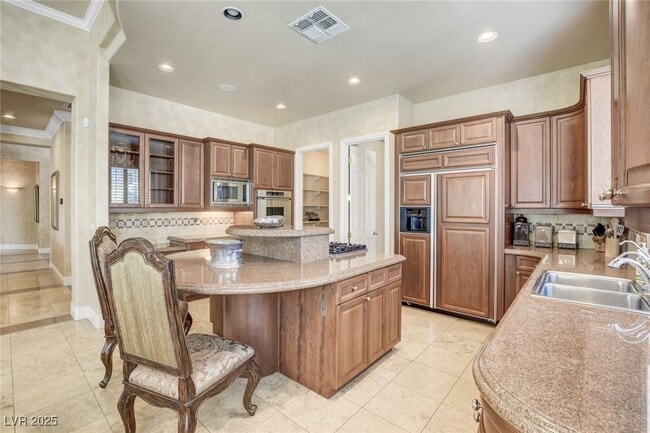 property at 204 Valiente St