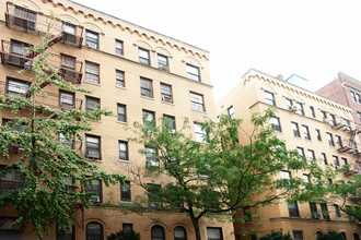 427 W 51st St in New York, NY - Building Photo - Building Photo