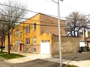 2715-2721 N Leclaire Ave in Chicago, IL - Foto de edificio - Building Photo