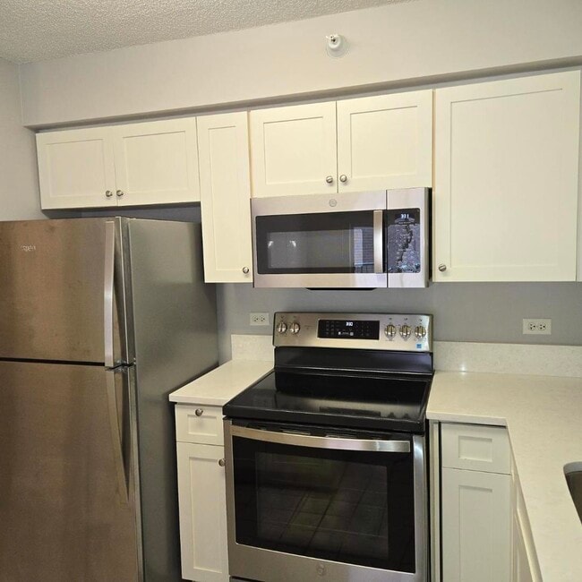 811 Chicago Ave in Evanston, IL - Building Photo - Building Photo