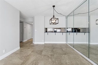 3218 NW 103rd Terrace in Coral Springs, FL - Foto de edificio - Building Photo