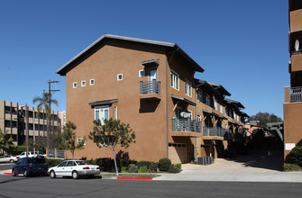 The Lodge in San Diego, CA - Building Photo - Building Photo