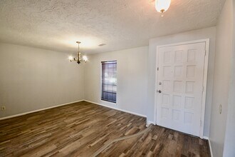 11846 S Marianne Cir in Houston, TX - Building Photo - Building Photo