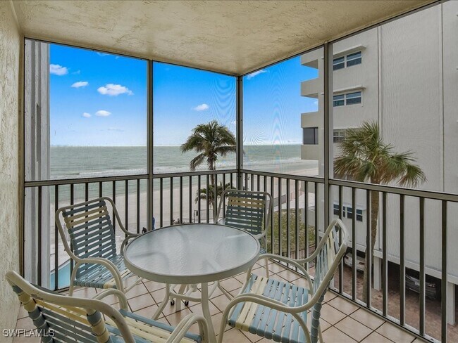 property at 1919 Gulf Shore Blvd N