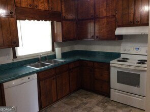 1417 Pennel Dr in Morrow, GA - Building Photo - Building Photo