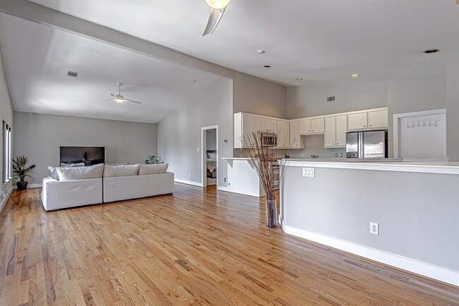 5229 Larkin St in Houston, TX - Building Photo - Building Photo
