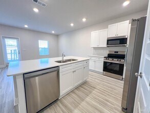 3997 Pendragon Cir in Milton, FL - Building Photo - Building Photo