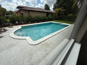 12427 SW 121st Ave in Miami, FL - Building Photo - Building Photo