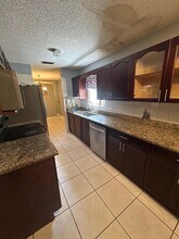 7250 San Castle Blvd in Lantana, FL - Building Photo - Building Photo