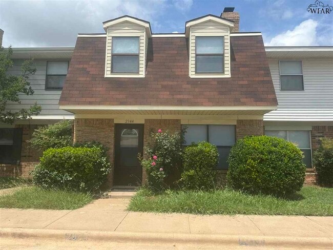 property at 2944 Gossett Dr