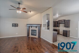 1624 SE 5th St in Moore, OK - Foto de edificio - Building Photo