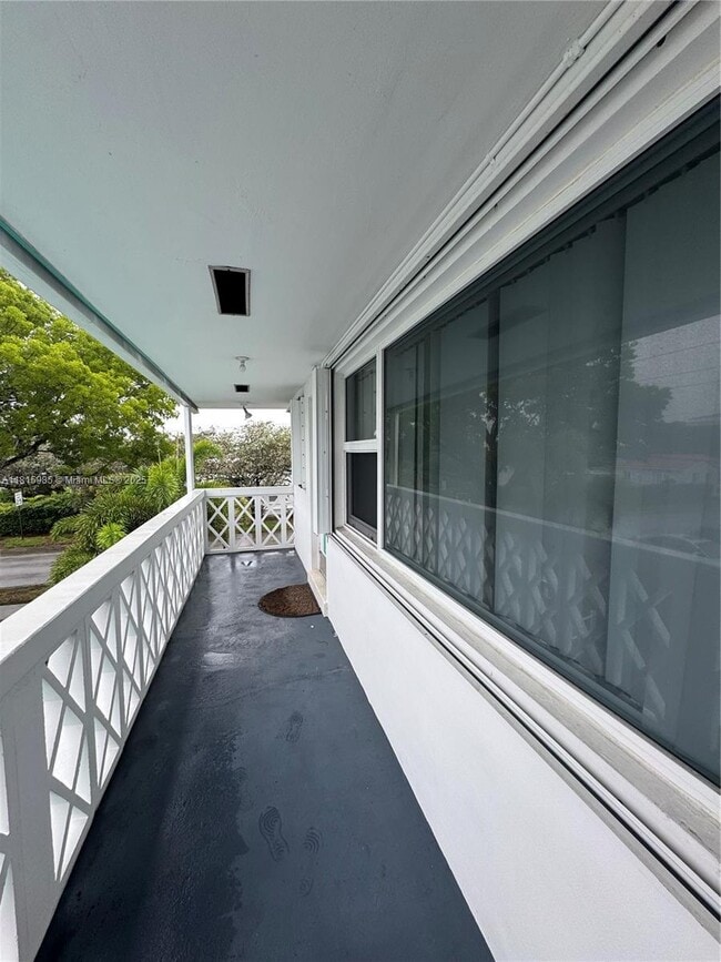 1005 S 17th Ave in Hollywood, FL - Building Photo - Building Photo