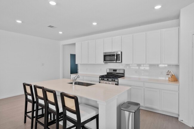 property at 807 Heaven Dr