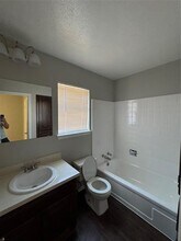 9625 Limestone Dr in Dallas, TX - Building Photo - Building Photo