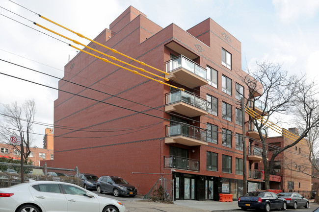 144-89 38th Ave in Flushing, NY - Building Photo - Primary Photo