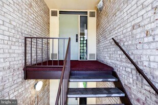 7174 Donnell Pl in District Heights, MD - Building Photo