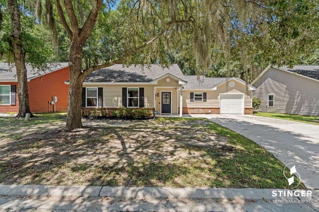 property at 13 Brindlewood Dr