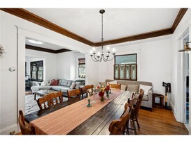 319 Vincent Ave N in Minneapolis, MN - Building Photo