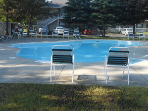 Colony Bay East Apartments in Canal Winchester, OH - Building Photo - Building Photo