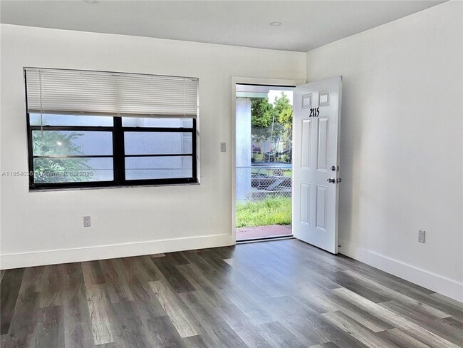 property at 2113 W 5th Ave