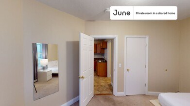 Private bedroom in 3 bed/1 bath Home in Boston, MA - Building Photo - Building Photo