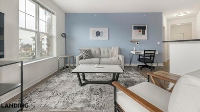 909 Mansion Dr in Frederick, MD - Building Photo - Building Photo