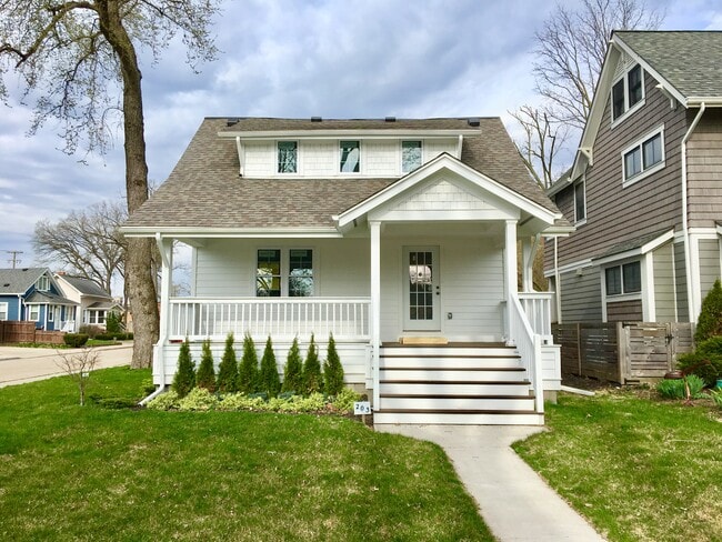 property at 203 Curry Ave