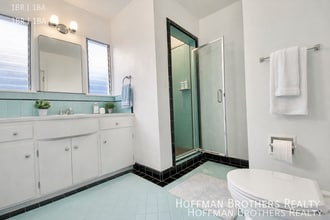 1234 Ridgeley Dr, Unit 1/2 in Los Angeles, CA - Building Photo - Building Photo