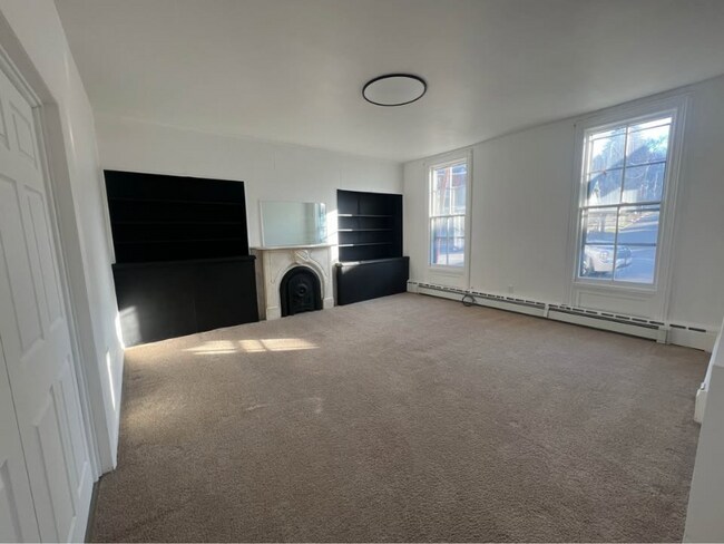 4 Linden Ave in Troy, NY - Building Photo - Building Photo