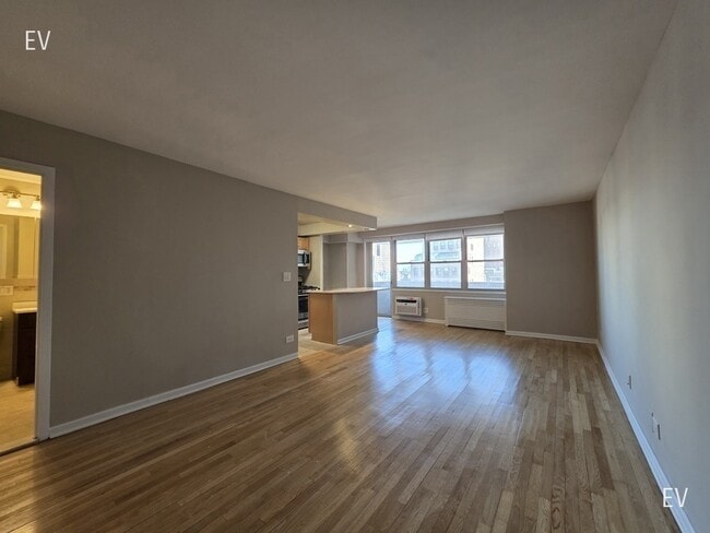 property at 310 Greenwich St