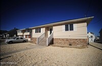 3214 Beachview Dr in Toms River, NJ - Foto de edificio - Building Photo