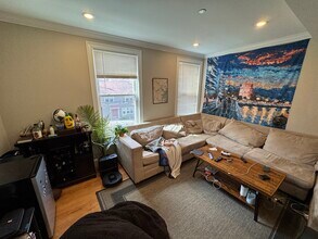183 River St, Unit 2 in Cambridge, MA - Building Photo - Building Photo