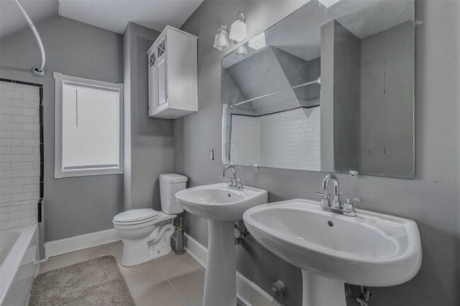 property at 2410 Cleburne St