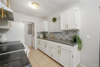 426 Alma Ave in Alamo, TX - Building Photo - Building Photo