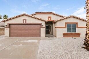 11142 E Catalina Ave in Mesa, AZ - Building Photo