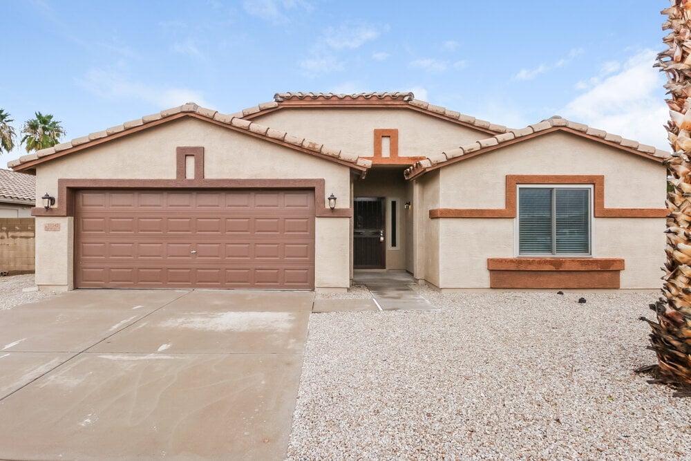 11142 E Catalina Ave in Mesa, AZ - Foto de edificio