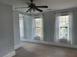 308 Locust St, Unit 3 in Fall River, MA - Building Photo - Building Photo