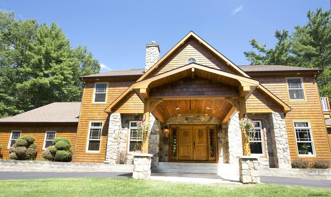 property at 32 Flat Rock Rd