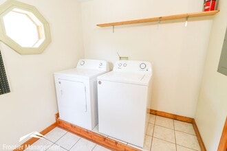 931 Osage St in Manhattan, KS - Building Photo - Building Photo