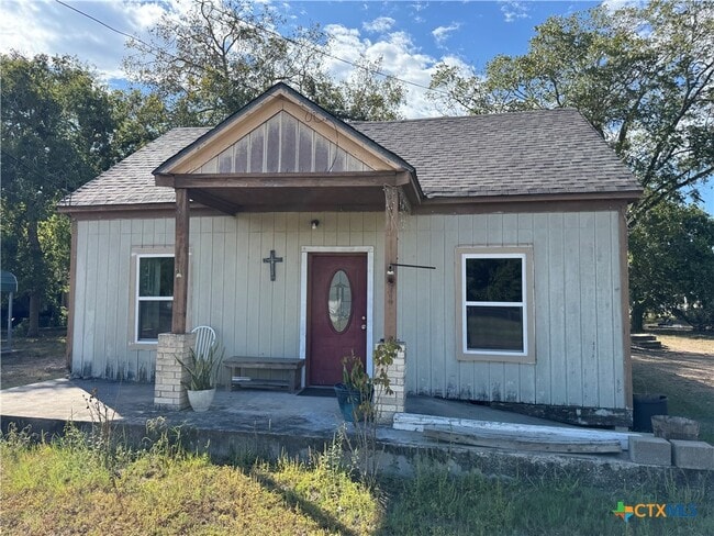 property at 414 S Esplanade St