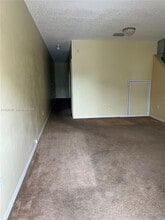 2201 SE 24th Pl in Homestead, FL - Building Photo - Building Photo