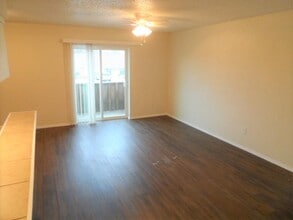 1331 Glen Oaks Ct in Norman, OK - Building Photo - Building Photo