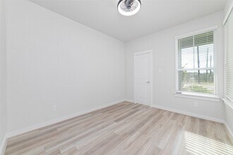 32906 School Hl Rd in Fulshear, TX - Building Photo - Building Photo