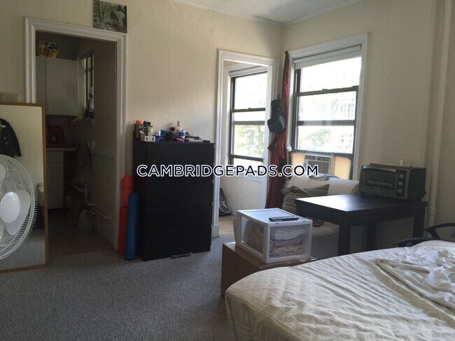 1200 Massachusetts Ave in Cambridge, MA - Building Photo - Building Photo