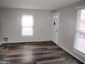 12 W Wayne Terrace in Collingswood, NJ - Building Photo - Building Photo