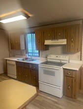 1753 Rd E in Emporia, KS - Building Photo - Building Photo