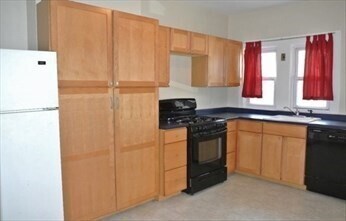 41 Faxon St in Newton, MA - Building Photo - Building Photo